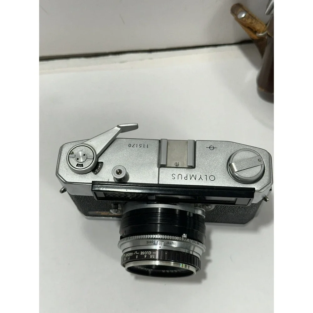 Olympus Auto-Eye Rangefinder with 45mm F2.8 Lens Camera With Leather Brown Case
